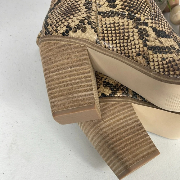 STEVE MADDEN
Women's Elene Pointed-Toe Booties Sz 8 NIB - Picture 7 of 12